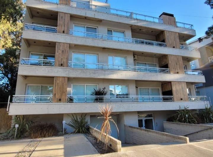 Departamento · 83m² · 3 Ambientes · 1 Cochera