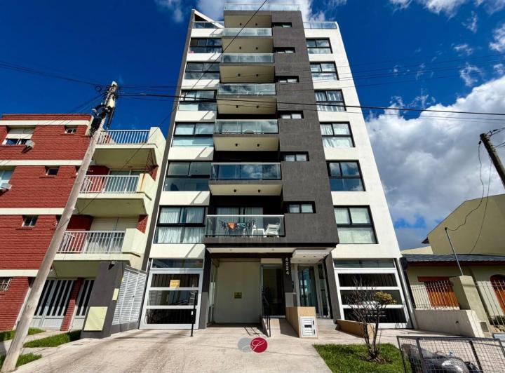 Departamento · 62m² · 2 Ambientes · 1 Cochera