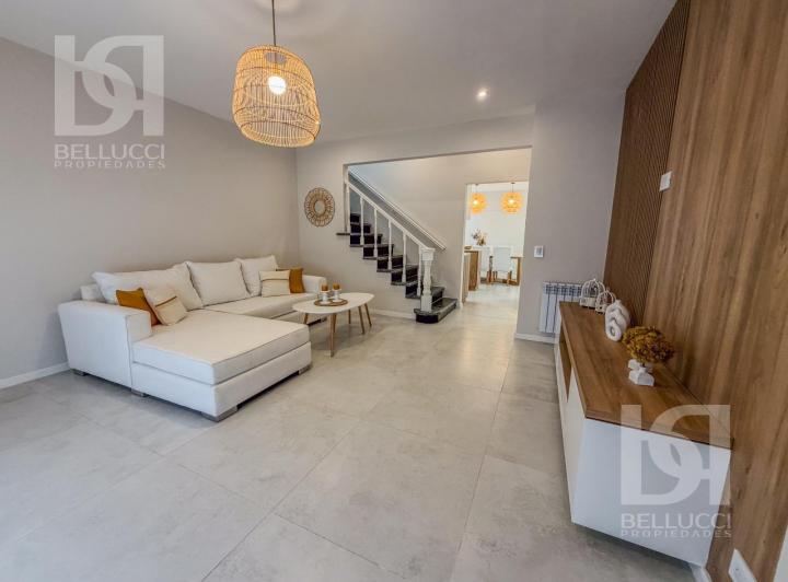 Departamento · 160m² · 5 Ambientes · 1 Cochera
