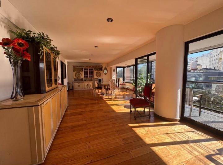 Departamento · 165m² · 4 Ambientes · 1 Cochera