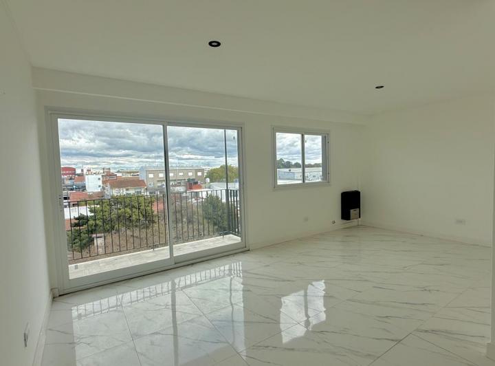 Departamento · 50m² · 2 Ambientes · 1 Cochera