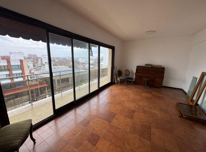 Departamento · 142m² · 4 Ambientes · 1 Cochera