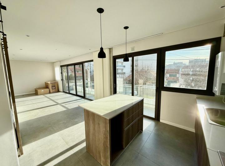 Departamento · 105m² · 4 Ambientes · 1 Cochera