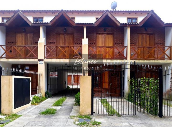 Departamento · 60m² · 4 Ambientes · 1 Cochera