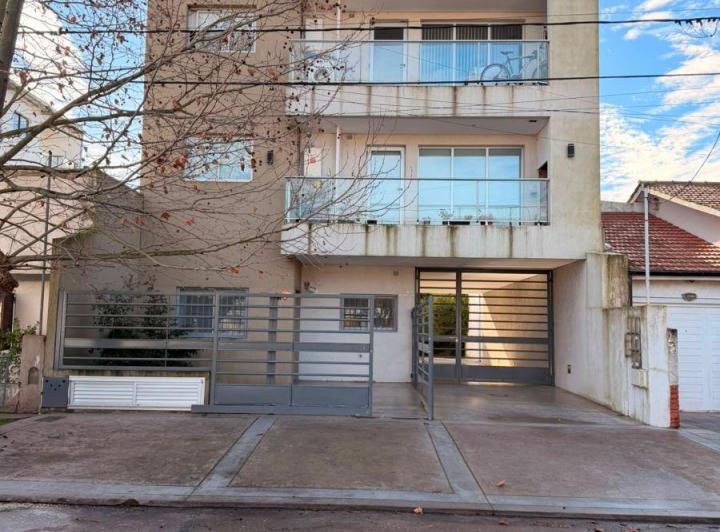 Departamento · 78m² · 3 Ambientes · 1 Cochera