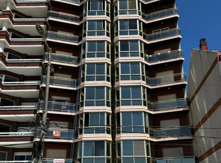 Departamento · 95m² · 4 Ambientes · 1 Cochera