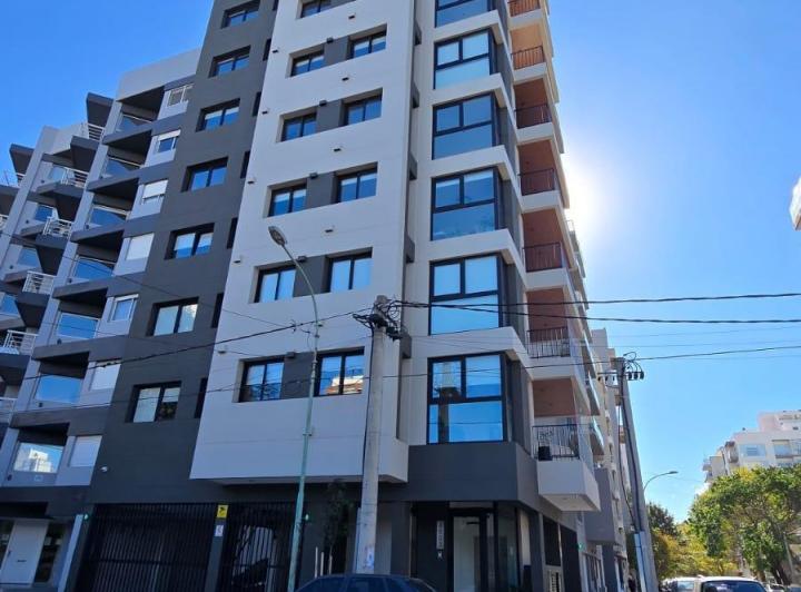 Departamento · 90m² · 2 Dormitorios · 2 Cocheras