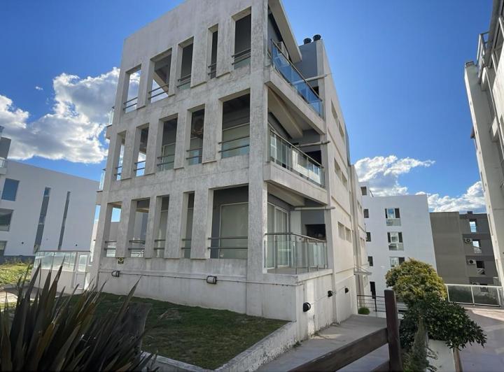 Departamento · 74m² · 2 Dormitorios · 1 Cochera