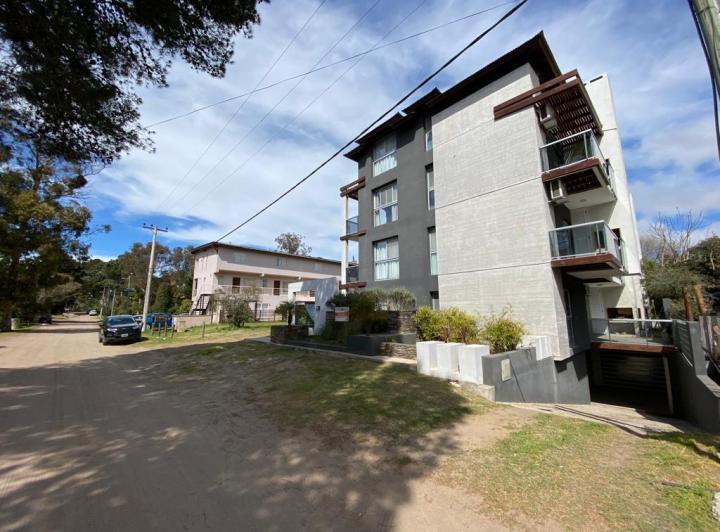 Departamento · 90m² · 3 Ambientes · 1 Cochera