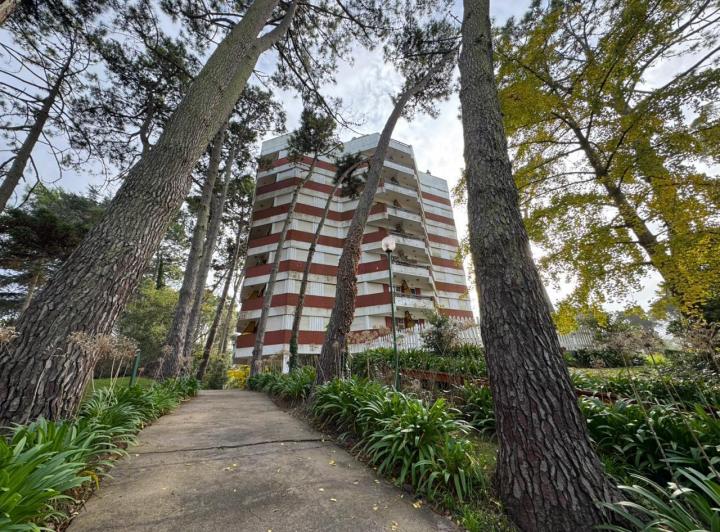 Departamento · 101m² · 4 Ambientes · 1 Cochera