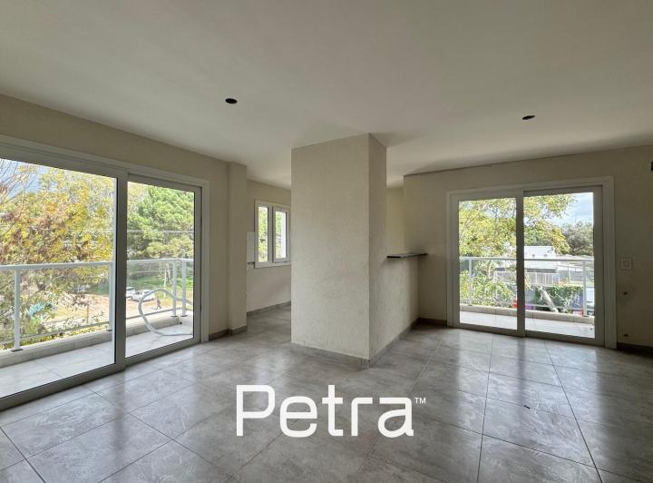 Departamento · 72m² · 3 Ambientes · 1 Cochera