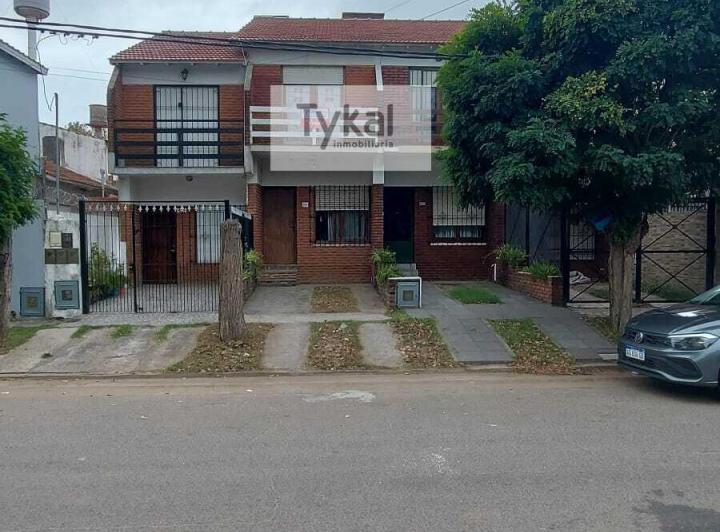 Departamento · 64m² · 4 Ambientes · 1 Cochera
