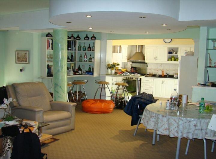 Departamento · 77m² · 2 Dormitorios