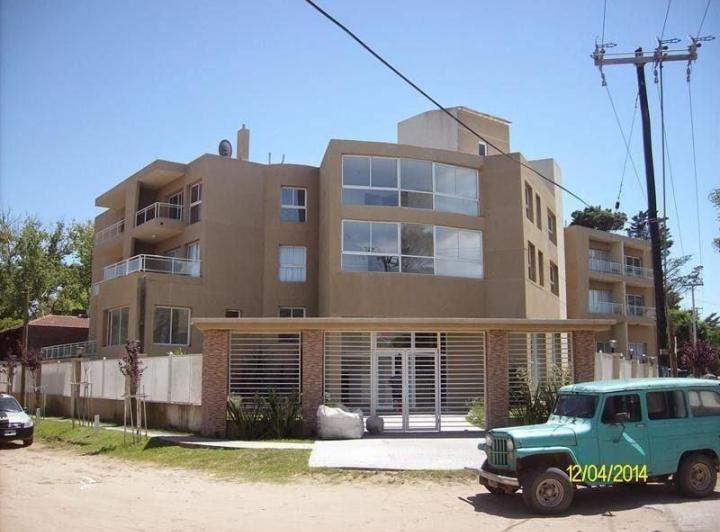 Departamento · 68m² · 2 Ambientes · 1 Cochera