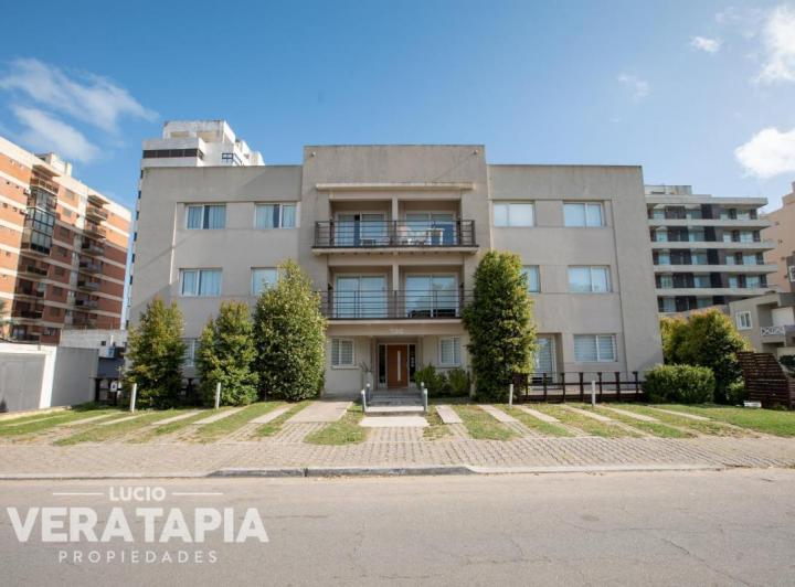 Departamento · 40ha · 2 Ambientes · 1 Cochera