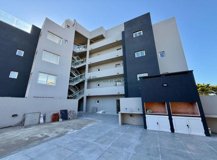 Departamento · 65m² · 2 Ambientes · 1 Cochera