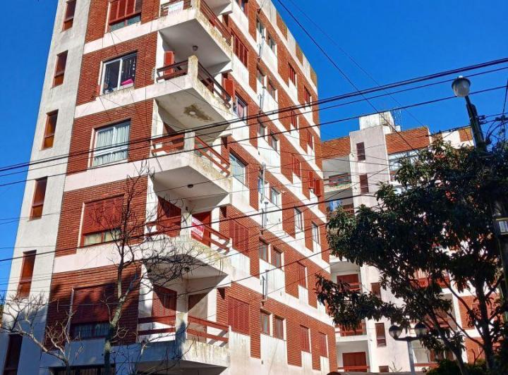 Departamento · 75m² · 4 Ambientes · 1 Cochera