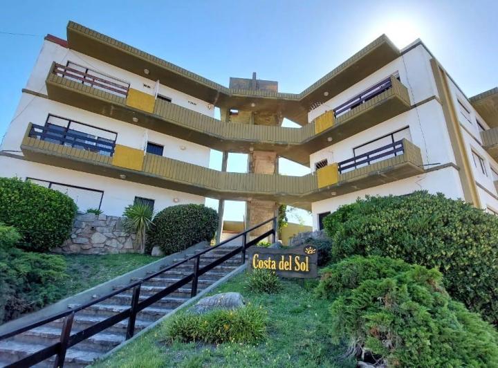 Departamento · 83m² · 3 Ambientes · 1 Cochera