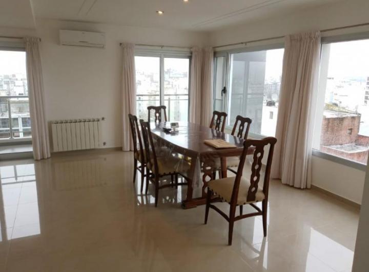 Departamento · 160m² · 4 Ambientes · 1 Cochera