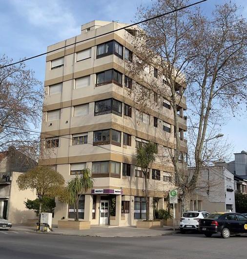 Departamento · 80m² · 3 Ambientes · 1 Cochera