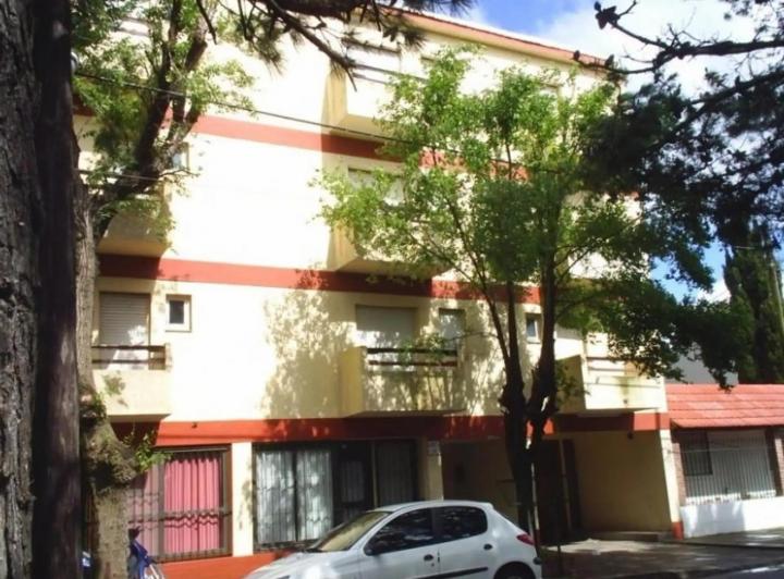 Departamento · 47m² · 3 Ambientes · 1 Cochera
