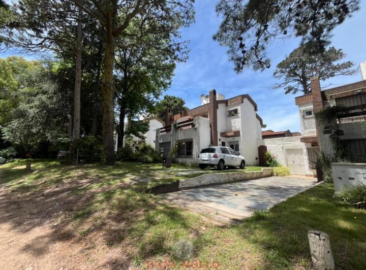 Departamento · 77m² · 4 Ambientes · 1 Cochera
