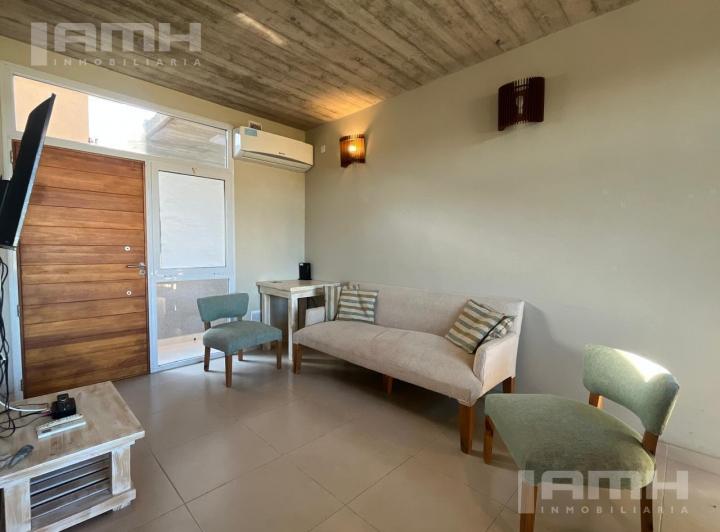 Departamento · 80m² · 4 Ambientes · 1 Cochera