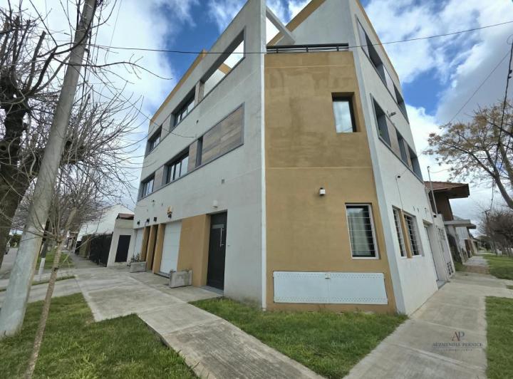PH · 90m² · 3 Ambientes · 1 Cochera