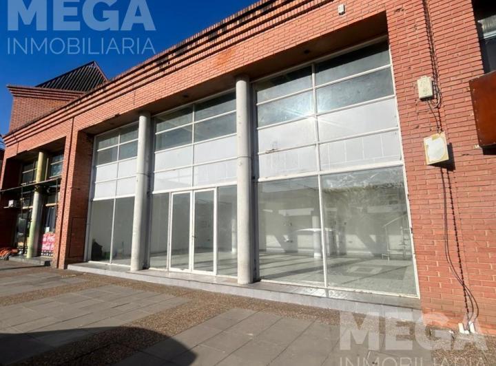 Local comercial · 133m² · 3 Ambientes