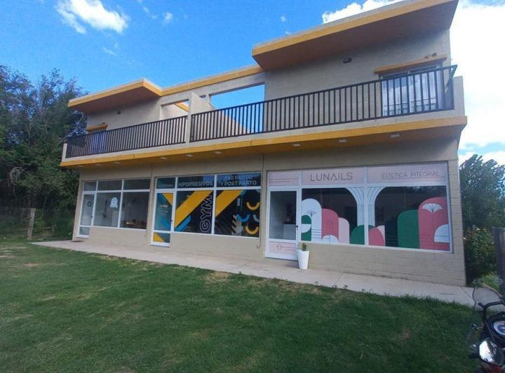 Local comercial · 260m²