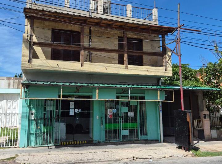 Casa · 410m² · 5 Ambientes · 1 Cochera