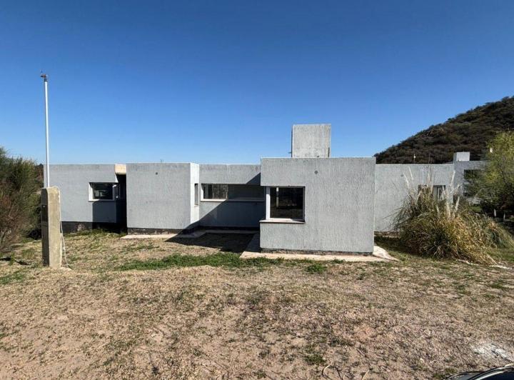 Casa · 140m² · 4 Ambientes · 1 Cochera