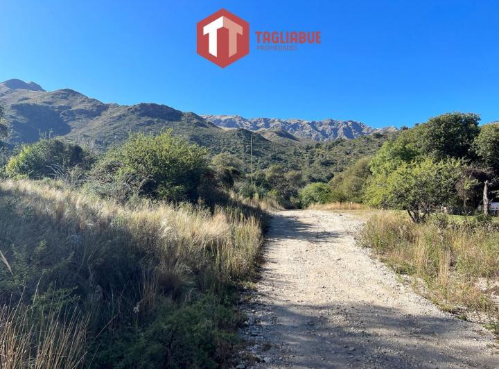 Terreno · 832m²