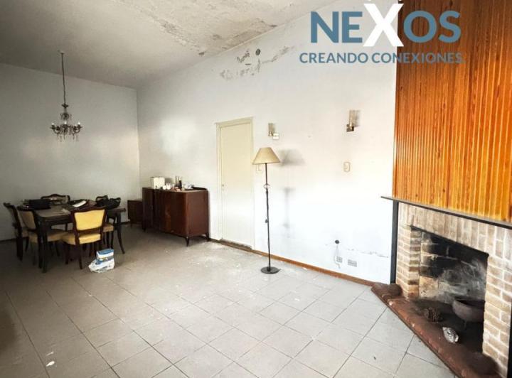 Casa · 175m² · 8 Ambientes · 1 Cochera