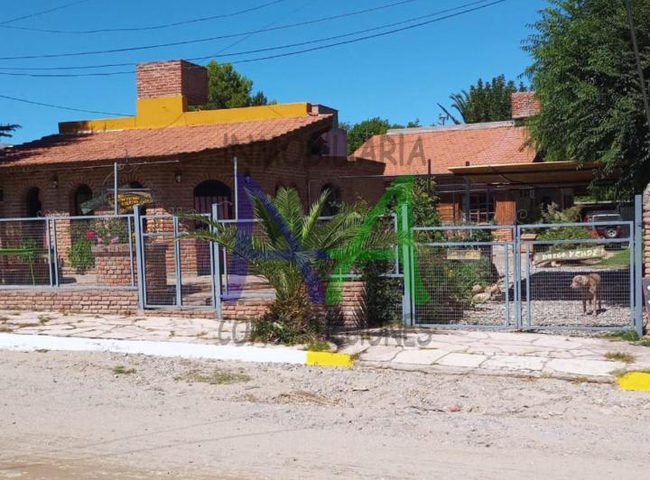 Casa · 200m² · 4 Dormitorios