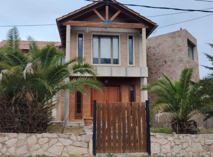 Casa · 611m² · 6 Ambientes
