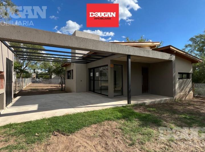 Casa · 86m² · 4 Ambientes · 1 Cochera