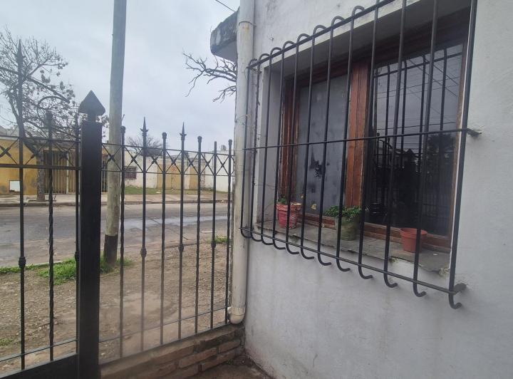 Casa · 180m² · 8 Ambientes · 1 Cochera