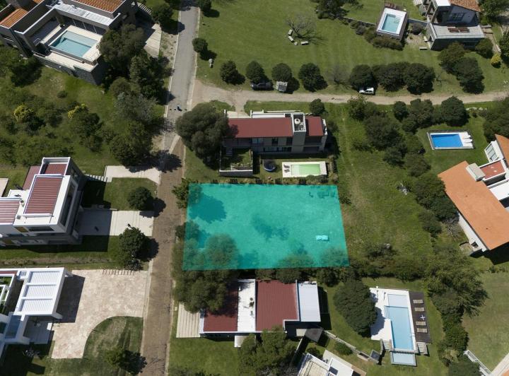 Terreno · 640m²