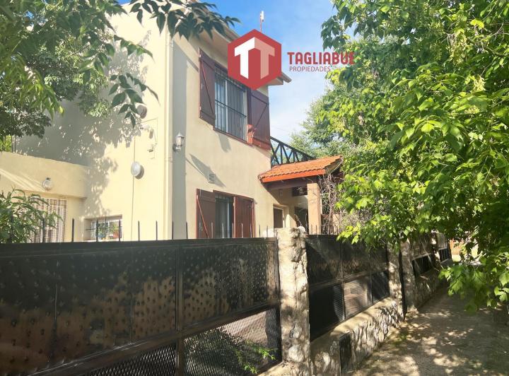 Casa · 136m² · 4 Ambientes · 1 Cochera