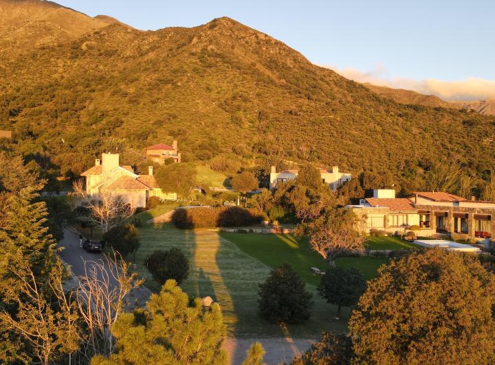 Terreno · 592m²