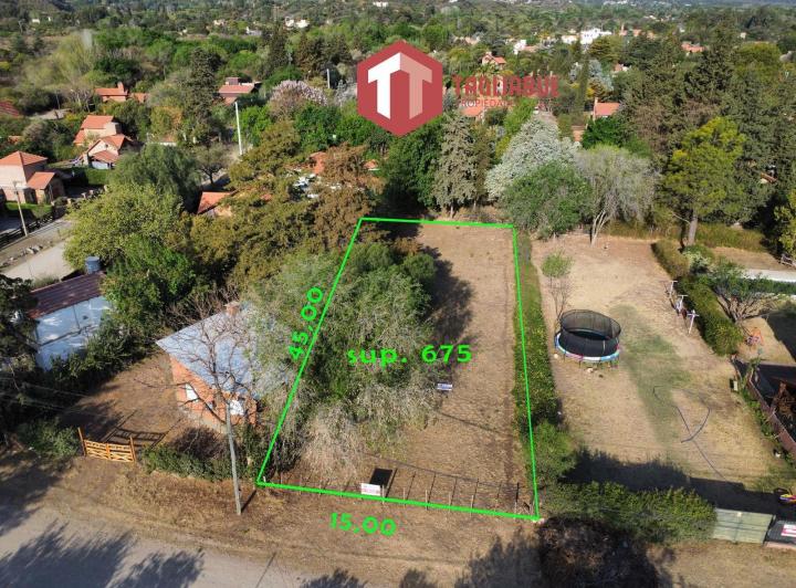 Terreno · 675m²