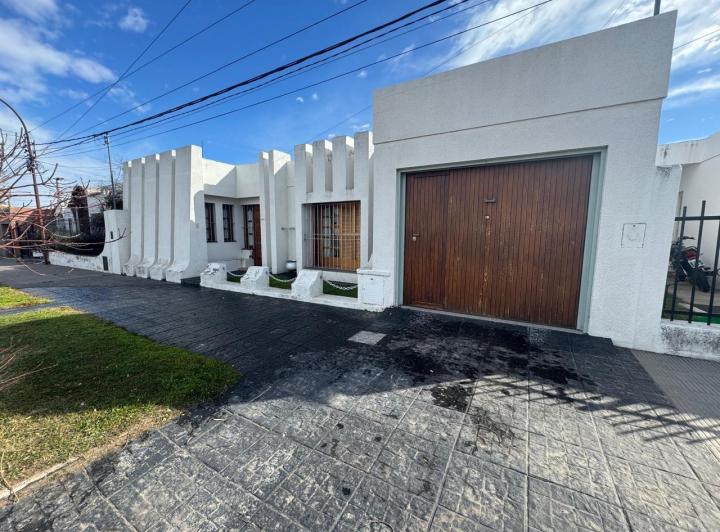 Casa · 198m² · 4 Ambientes
