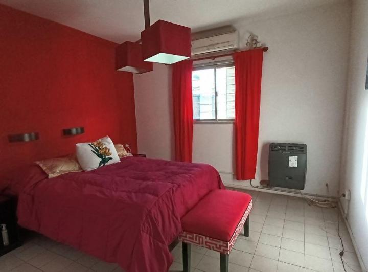 Casa · 80m² · 4 Ambientes · 1 Cochera