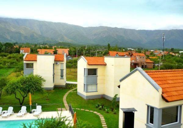 Hotel · 24000m²