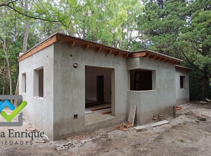 Casa · 100m² · 4 Ambientes · 1 Cochera