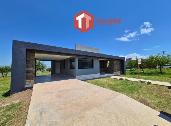 Casa · 91m² · 3 Ambientes · 1 Cochera