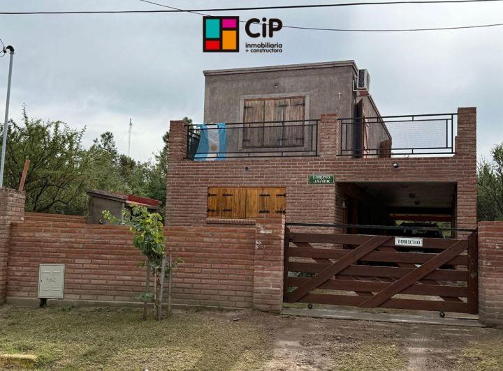 Casa · 101m² · 4 Ambientes · 1 Cochera