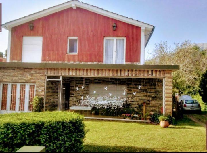 Casa · 176m² · 7 Ambientes · 1 Cochera
