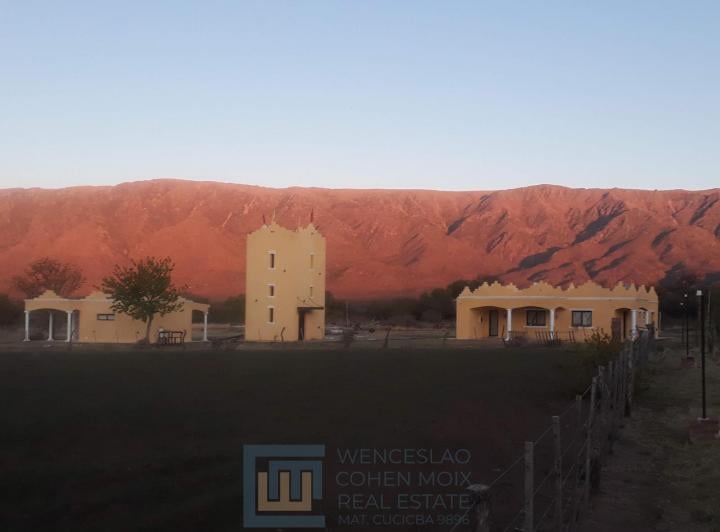 Campo · 210m² · 4 Ambientes · 1 Cochera